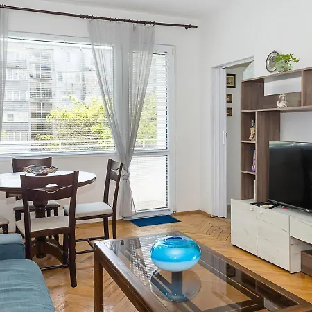 Sunny 2-bedroom Flat Near Sea Garden I Chayka, By Flat Mаnаger アパート *
