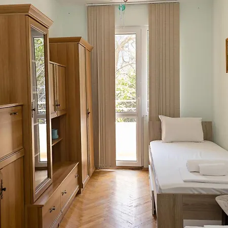 Sunny 2-bedroom Flat Near Sea Garden I Chayka, By Flat Mаnаger * ヴァルナ