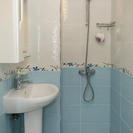 아파트 Sunny 2-bedroom Flat Near Sea Garden I Chayka, By Flat Mаnаger 바르나