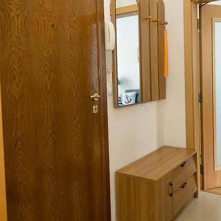 Sunny 2-bedroom Flat Near Sea Garden I Chayka, By Flat Mаnаger * 바르나