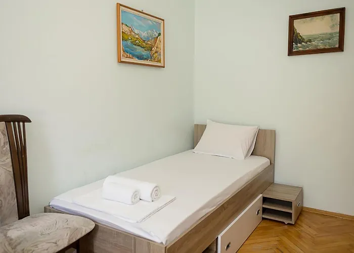 Sunny 2-bedroom Flat Near Sea Garden I Chayka, By Flat Mаnаger Varna