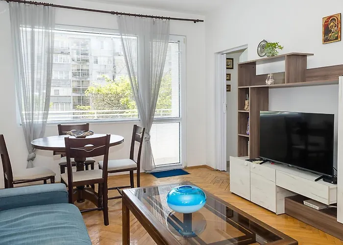Sunny 2-bedroom Flat Near Sea Garden I Chayka, By Flat Mаnаger Apartment *